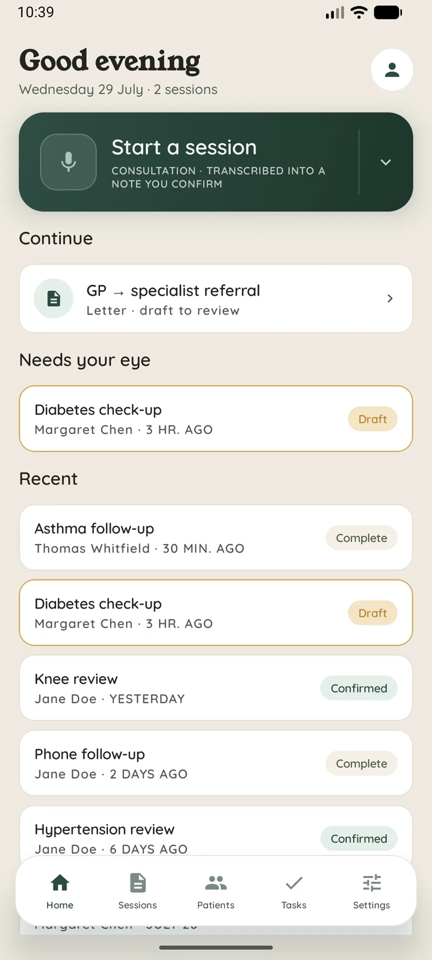 Akoua on Android: the home screen with a session to start, a draft letter to continue, and recent consults listed by subject